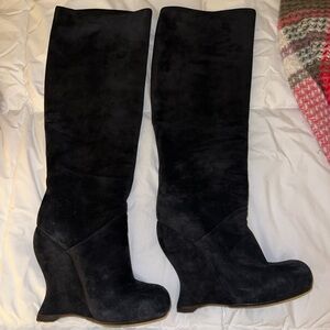 100% Authentic Bottega Veneta suede wedge boots